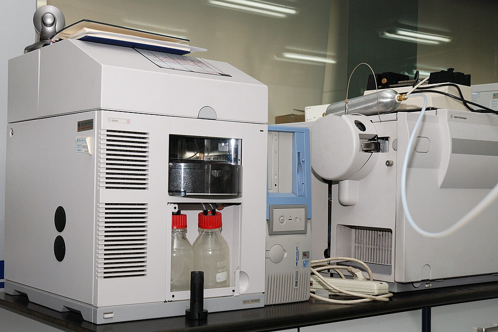 CE-MS毛细管电泳-离子阱质谱联用仪，厂商：安捷伦科技，质谱型号：XCT 离子阱质谱仪