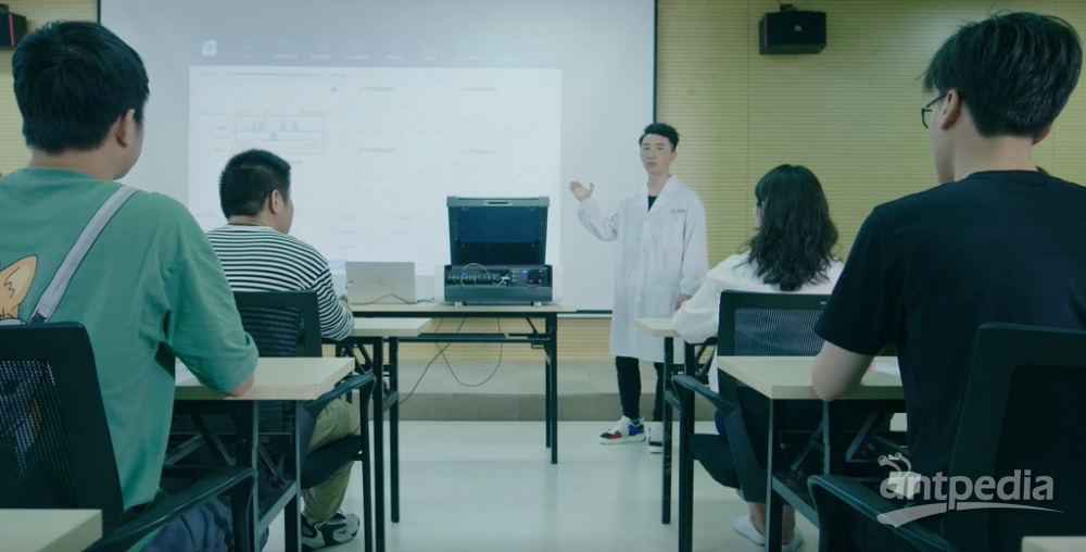 3_基于金刚石量子计算装置，中国高校纷纷开设量子计算实验教学课程。.png